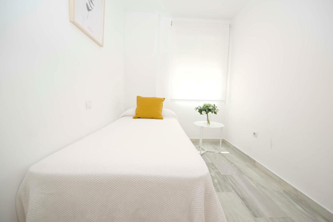 Apartamento Ferrandiz Малага Екстериор снимка